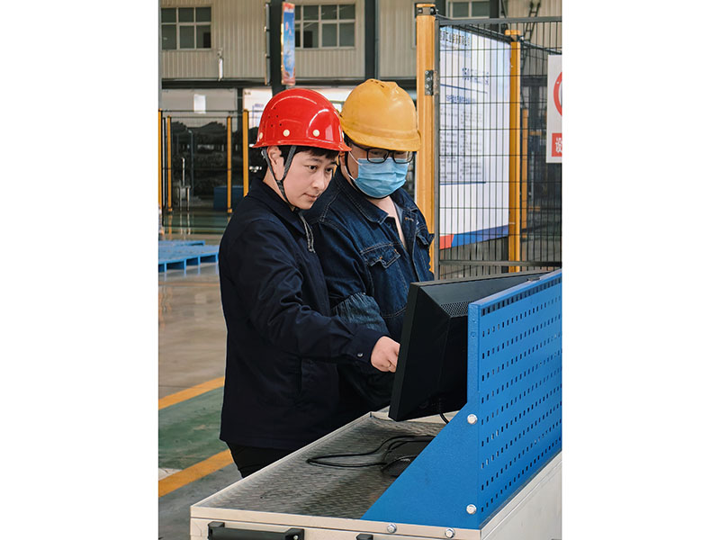 王为稳：十五载初心如磐 守一线勇毅担当(3)